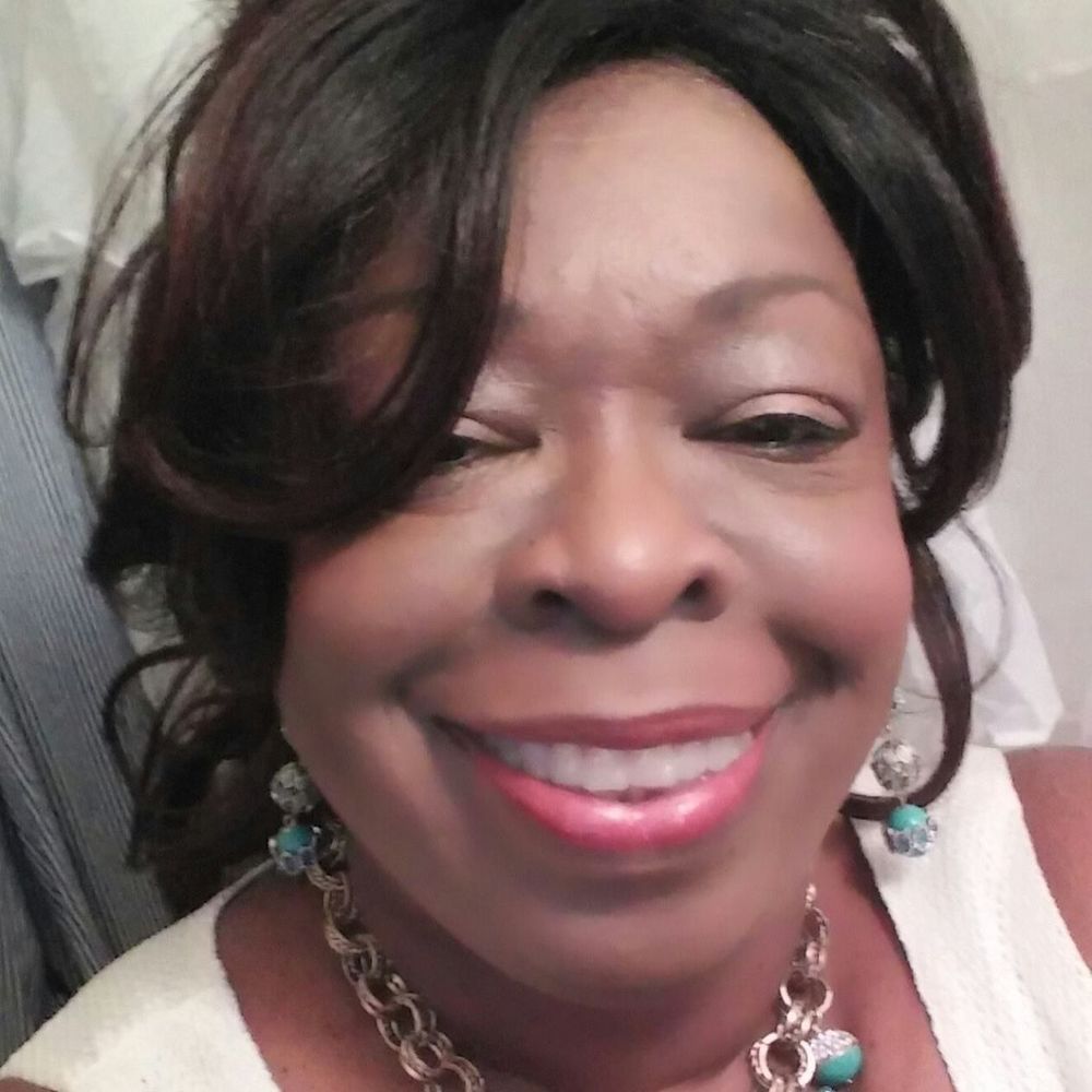 Meet your Posher, Linda